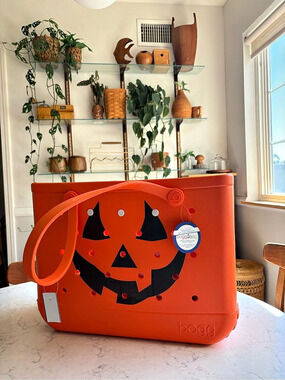 Bogg Halloween Jack-o'-Lantern Tote in Orange Like New